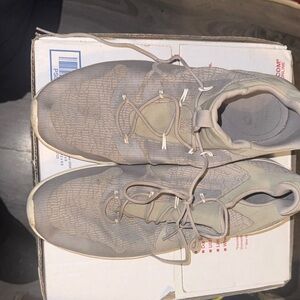 🔥 Nike Hyperdunk 2017 Low – Men’s 10 – Light Bone / Taupe 🔥